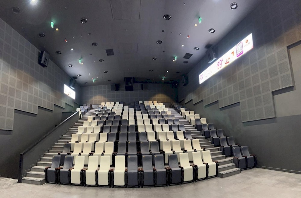 The cinema at Lotte Mall Tay Ho possesses modern cinema technology and a classy entertainment space